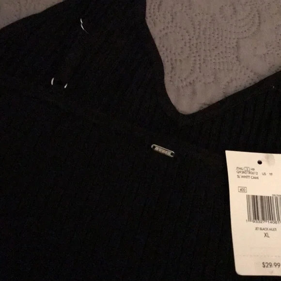 ❤️🖤 Guess Top🖤❤️ NEW!! - Picture 3 of 6